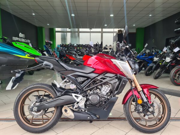HONDA CB 125 R